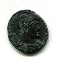 Decenzio (351-353 d.C.): maiorina "VICTORIAE DD NN AVG ET CAES", zecca di Treviri (RIC,VIII#316), gr.4,04