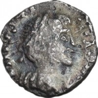 Ostrogoti, Atalarico (526-534 d.C.): 1/4 di siliqua a nome di Giustiniano, zecca di Ravenna (Ranieri#282; MEC,I#127), grammi 0.64, mm 11. Bella patina iridescente